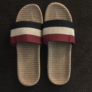 Black Red and White Ratan Slippers Sandals size 8